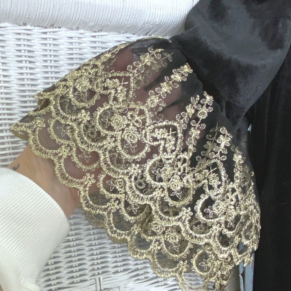 NWOT Pomander Place Tuckernuck Lilith Dress Black Velvet Gold Lace S Whimsigoth - Picture 7 of 10